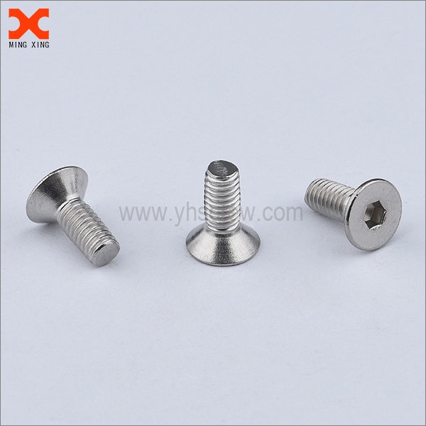 thumbnail image 2 of #10-32 Flat Head Countersink Machine Screws, Slotted Drive, Stainless Steel, All Sizes 2 of 5